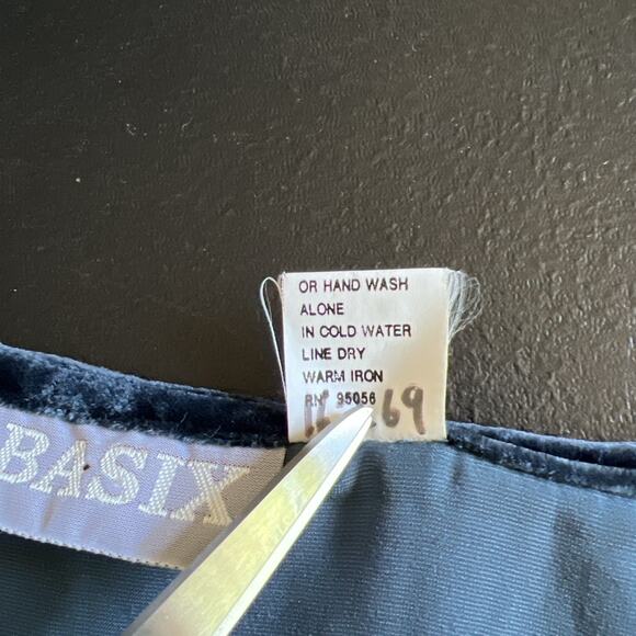 Vintage Silk Velvet Maxi Dress XL Dark Floral Side Button Asian Fairy Whimsigoth - Picture 8 of 12